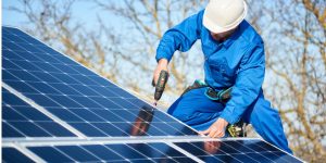 Installation Maintenance Panneaux Solaires Photovoltaïques à Yevre-la-Ville